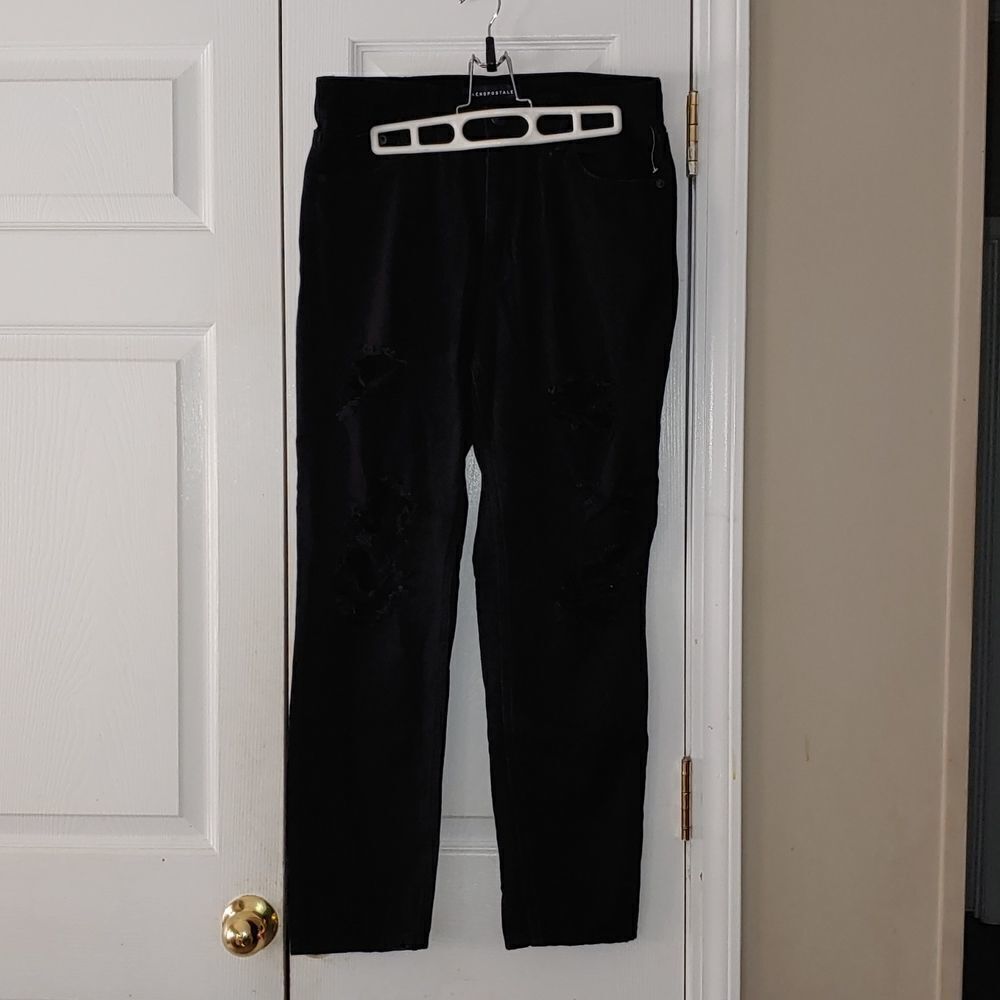 Aeropostle  black distressed mom jeans Sz 6